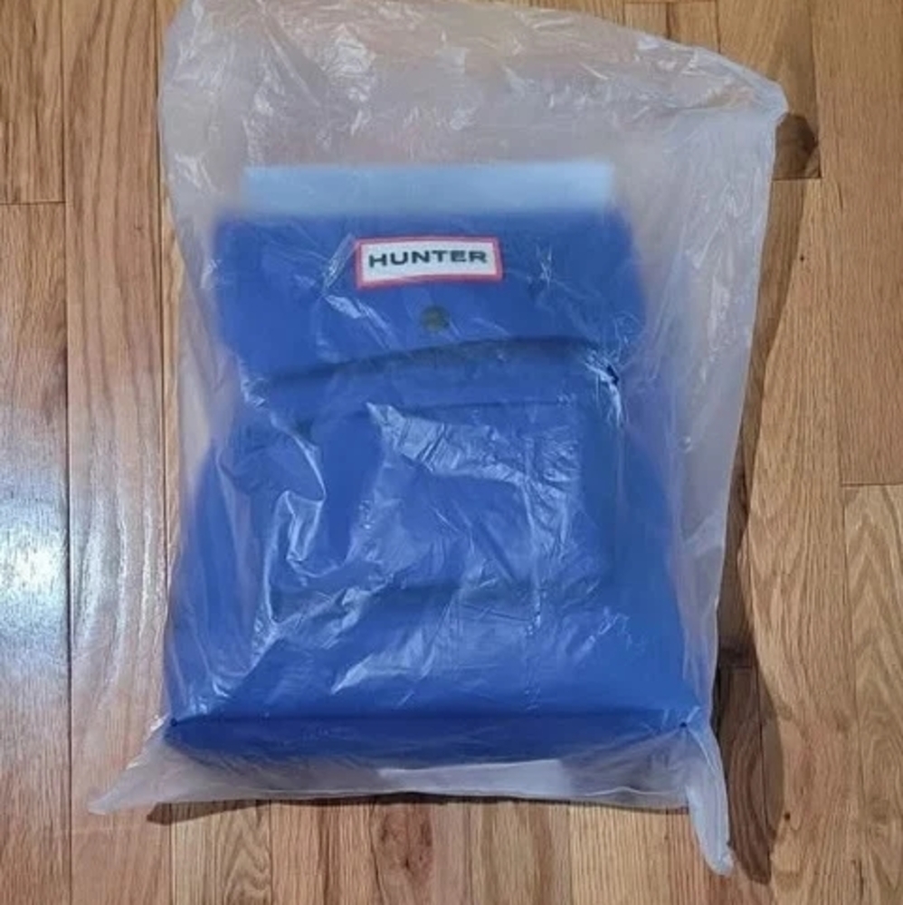 Hunter x Target Blue Backpack - Picture 3 of 4